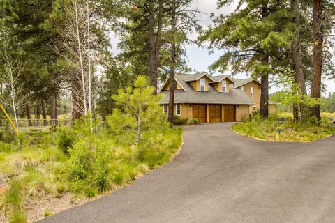 Exterior - 54641 Silver Fox Dr, Bend, OR 97707 photo 17 of 18