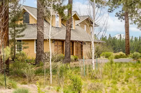 Exterior - 54641 Silver Fox Dr, Bend, OR 97707 photo 1 of 18