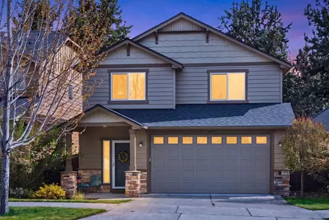 19733 Aspen Meadows Dr, Bend, OR 97702