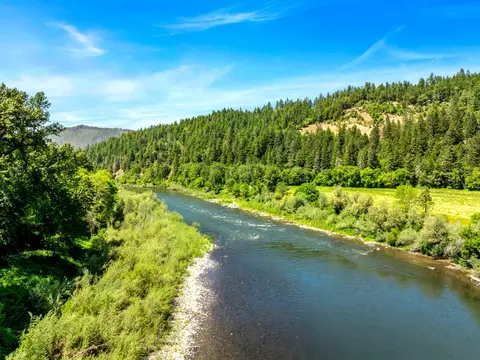 0 Riverbanks Rd, Grants Pass, OR 97527