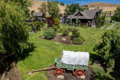 6100 Eightmile Rd, The Dalles, OR 97058