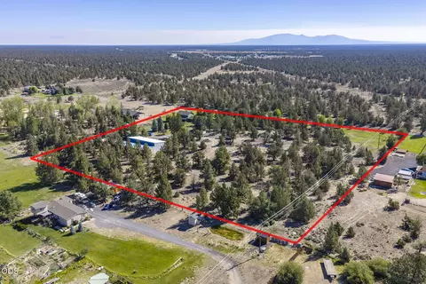 View/Area - 63639 Gentry Loop, Bend, OR 97701 photo 1 of 5