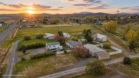 4445 Southside, Klamath Falls, OR 97603