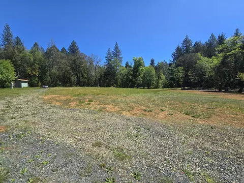 847 Caves Hwy, Cave Junction, OR 97523