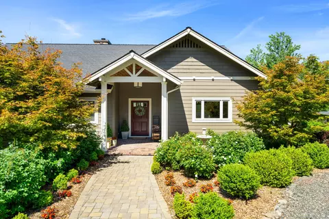 Exterior - 931 Hogan Rd, Applegate, OR 97530 photo 28 of 30