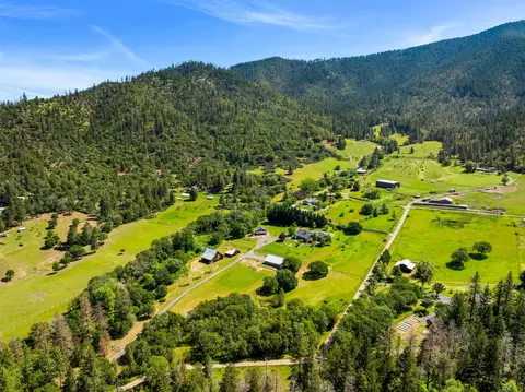 View/Area - 931 Hogan Rd, Applegate, OR 97530 photo 5 of 10