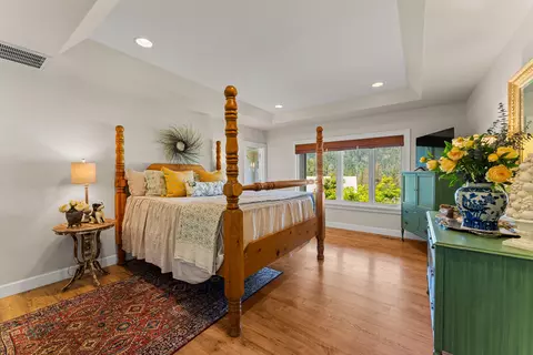 Bedroom - 931 Hogan Rd, Applegate, OR 97530 photo 1 of 3