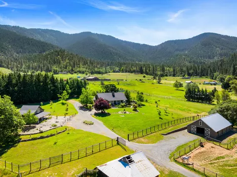 View/Area - 931 Hogan Rd, Applegate, OR 97530 photo 7 of 10