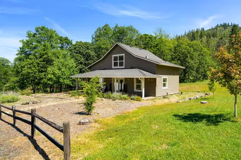 Exterior - 931 Hogan Rd, Applegate, OR 97530 photo 5 of 30