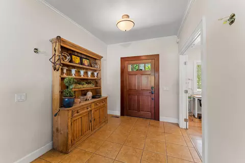 Entry Way - 931 Hogan Rd, Applegate, OR 97530 photo 1 of 1