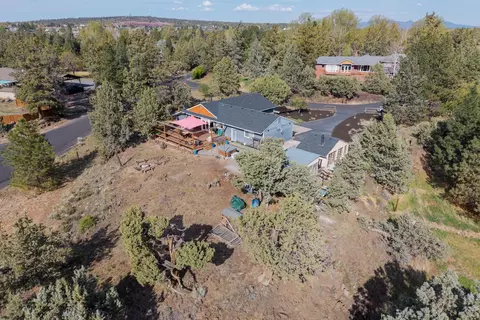 64911 Glacier View Dr, Bend, OR 97703 photo 45
