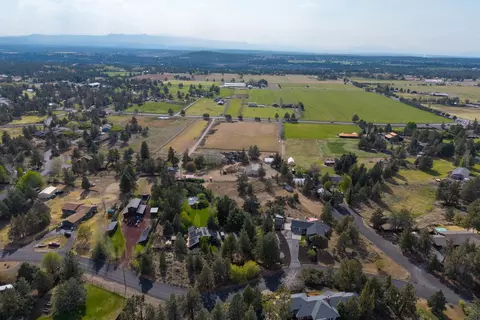 64911 Glacier View Dr, Bend, OR 97703 photo 41
