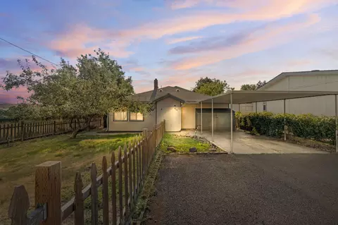 3428 Chelsea St, Klamath Falls, OR 97601