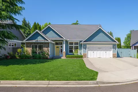736 Williams Ct, Medford, OR 97504
