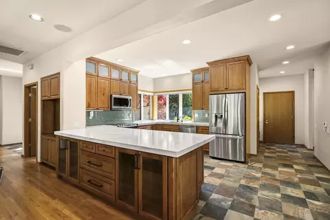 Kitchen - 60645 Taos, Bend, OR 97702 photo 4 of 4