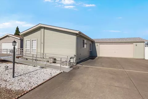 555 Freeman Rd UNIT 257, Central Point, OR 97502 photo 3
