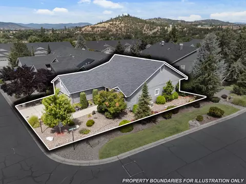 View/Area - 115 Sandridge Way, Eagle Point, OR 97524 photo 2 of 6
