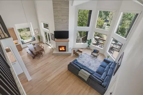 Living - 26 NW Skyliner Summit Loop, Bend, OR 97703 photo 3 of 3