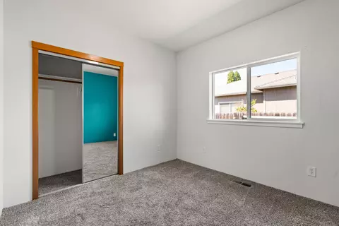 Bedroom - 141 Alta Ln, Central Point, OR 97502 photo 1 of 4