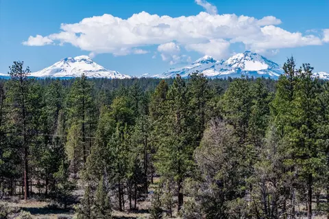 67372 Harrington Loop Rd, Bend, OR 97703 photo 32