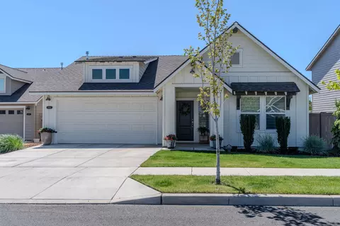 2510 SW Newberry Loop, Redmond, OR 97756