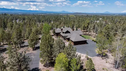 View/Area - 64155 Hunnell Rd, Bend, OR 97703 photo 6 of 7