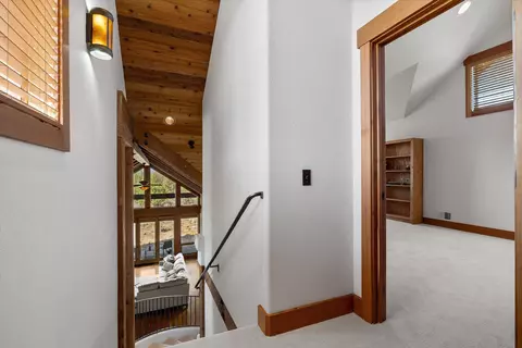 Entry Way - 64155 Hunnell Rd, Bend, OR 97703 photo 4 of 5
