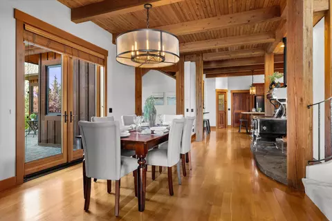 Dining - 64155 Hunnell Rd, Bend, OR 97703 photo 1 of 2