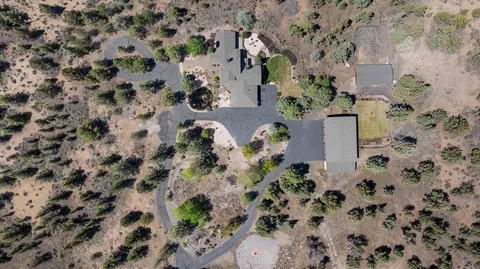 View/Area - 64155 Hunnell Rd, Bend, OR 97703 photo 3 of 7