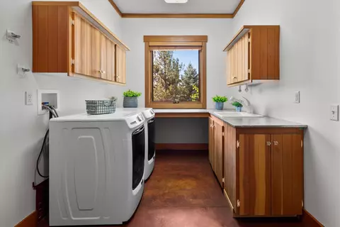 Other - 64155 Hunnell Rd, Bend, OR 97703 photo 23 of 24