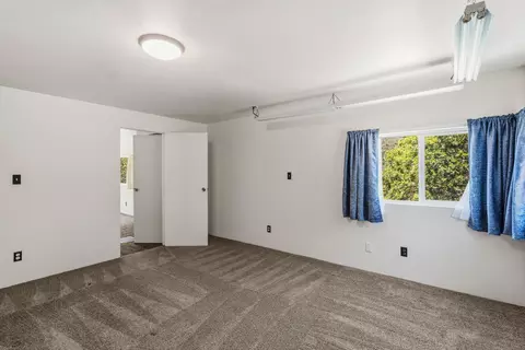 Bedroom - 1050 Humbug Creek Rd, Applegate, OR 97530 photo 2 of 5