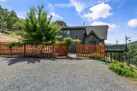 Exterior - 1050 Humbug Creek Rd, Applegate, OR 97530 photo 3 of 12