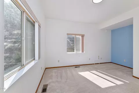 Bedroom - 1050 Humbug Creek Rd, Applegate, OR 97530 photo 4 of 5