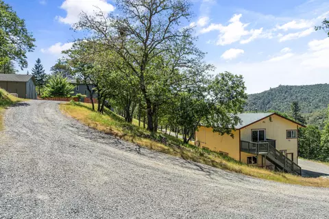 Exterior - 1050 Humbug Creek Rd, Applegate, OR 97530 photo 10 of 12