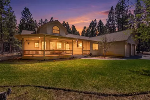 51730 Pine Loop Dr, La Pine, OR 97739