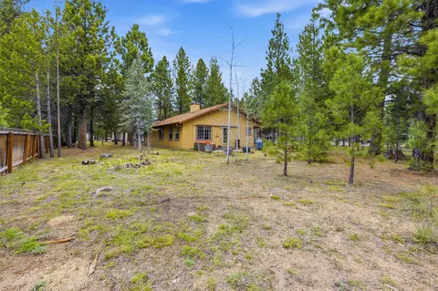 Exterior - 149068 Mabel Dr, La Pine, OR 97739 photo 12 of 17
