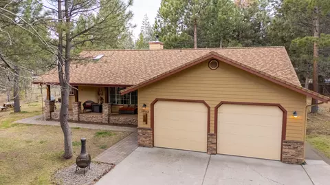 Exterior - 149068 Mabel Dr, La Pine, OR 97739 photo 7 of 17