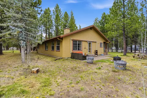 Exterior - 149068 Mabel Dr, La Pine, OR 97739 photo 11 of 17