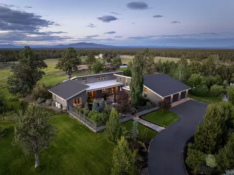 23420 Bear Creek Rd, Bend, OR 97701