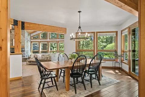 Dining - 60766 Golf Village Loop, Bend, OR 97702 photo 2 of 3