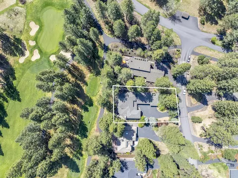 View/Area - 60766 Golf Village Loop, Bend, OR 97702 photo 7 of 8