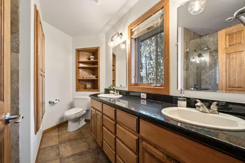 Bath - 60766 Golf Village Loop, Bend, OR 97702 photo 3 of 6
