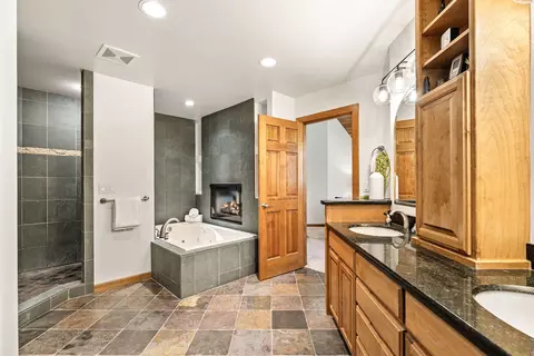 Bath - 60766 Golf Village Loop, Bend, OR 97702 photo 1 of 6