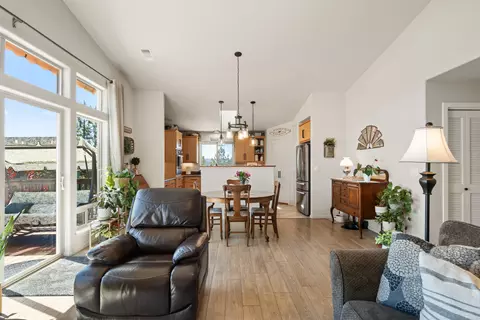 Other - 1008 Azure Way, Eagle Point, OR 97524 photo 5 of 13