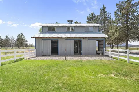 Exterior - 21837 Repine Dr, Bend, OR 97701 photo 17 of 26