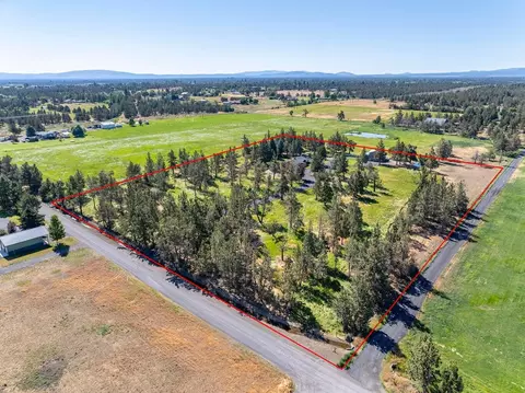 View/Area - 21837 Repine Dr, Bend, OR 97701 photo 2 of 6