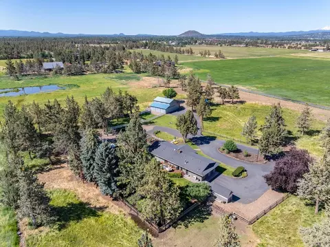 View/Area - 21837 Repine Dr, Bend, OR 97701 photo 5 of 6