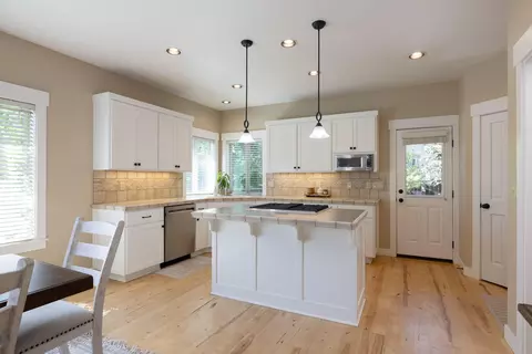 Kitchen - 61433 Linton Loop, Bend, OR 97702 photo 1 of 3