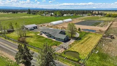 26345 Walker Rd, Bend, OR 97701