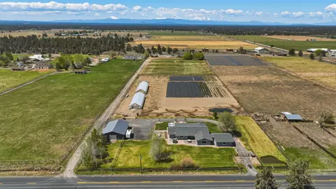 View/Area - 26345 Walker Rd, Bend, OR 97701 photo 2 of 17